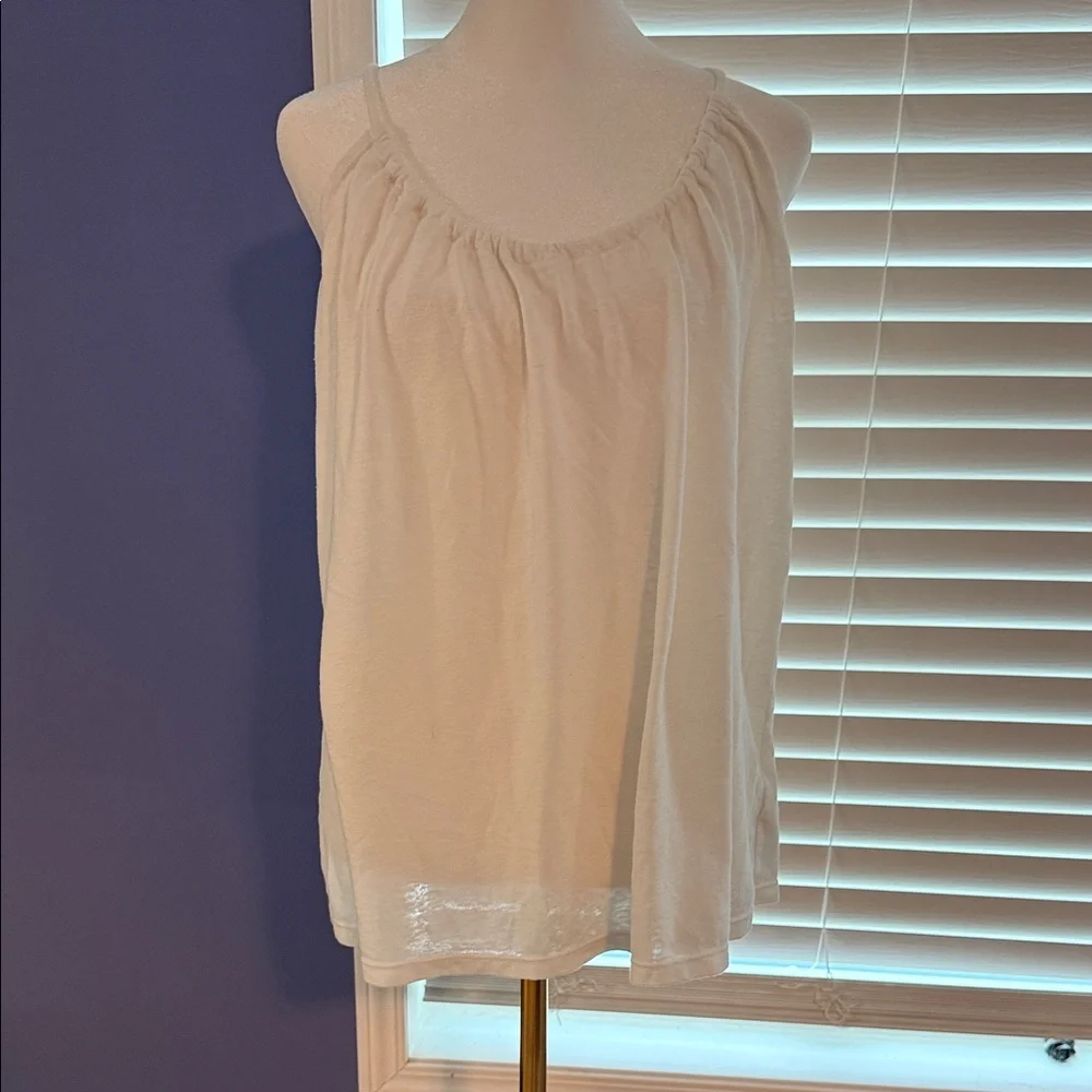 Old Navy Cream Women's Camisole - Picture 2 of 5